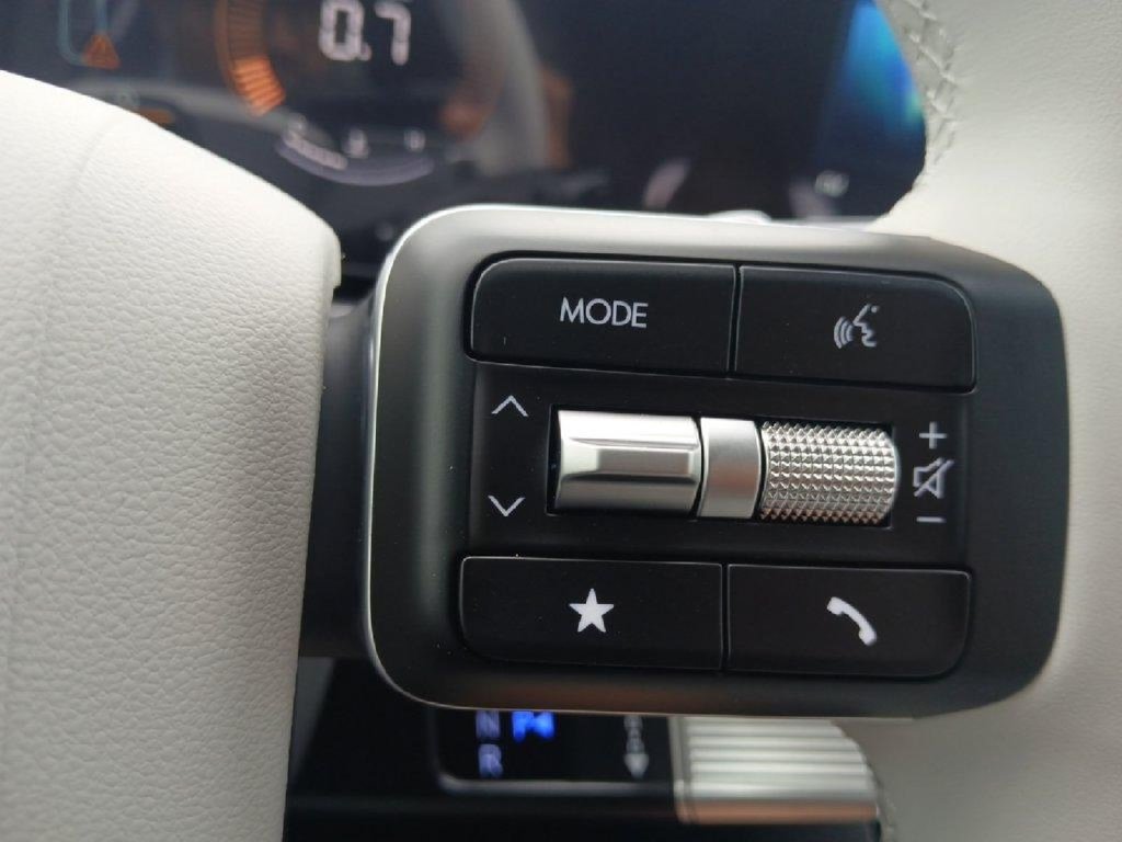 New 2026 Hyundai Santa Fe SEL FWD image 18