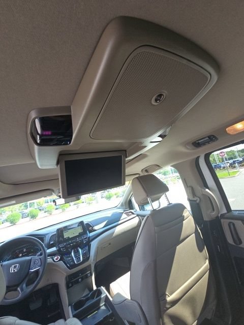 Used 2024 Honda Odyssey Elite image 17