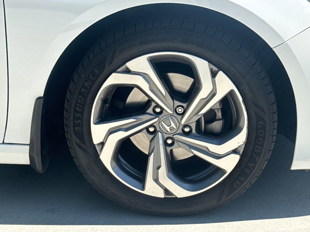 Used 2018 Honda Accord EX-L image 11