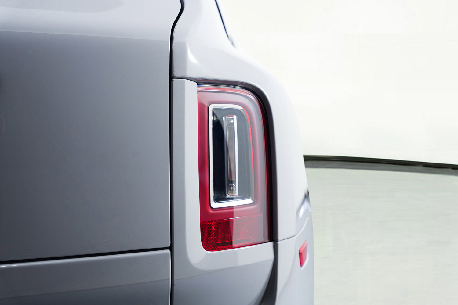 Used 2024 Rolls-Royce Cullinan Black Badge image 15