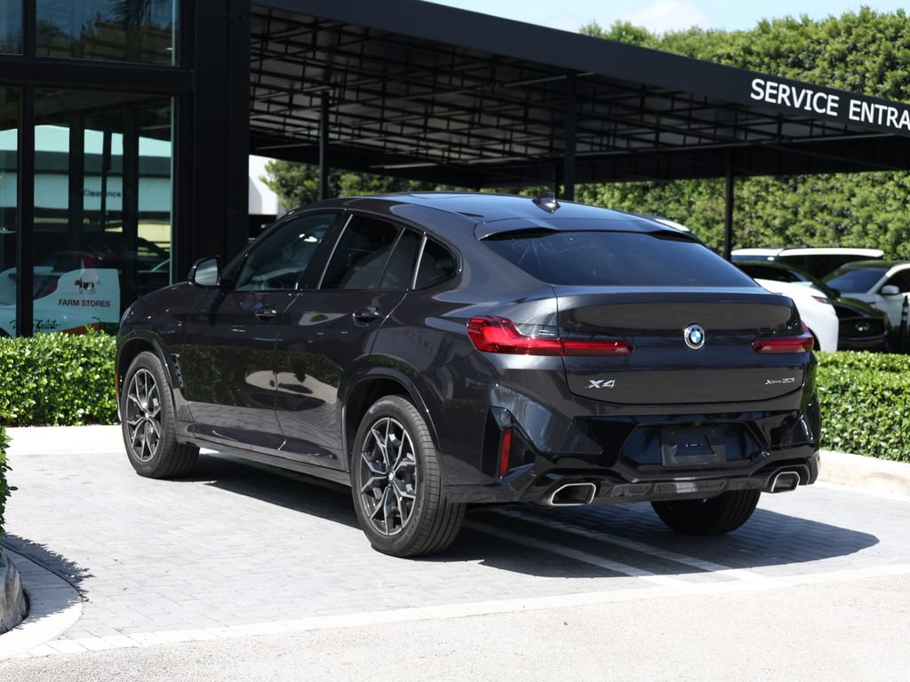 Used 2025 BMW X4 xDrive30i AWD/4WD image 5