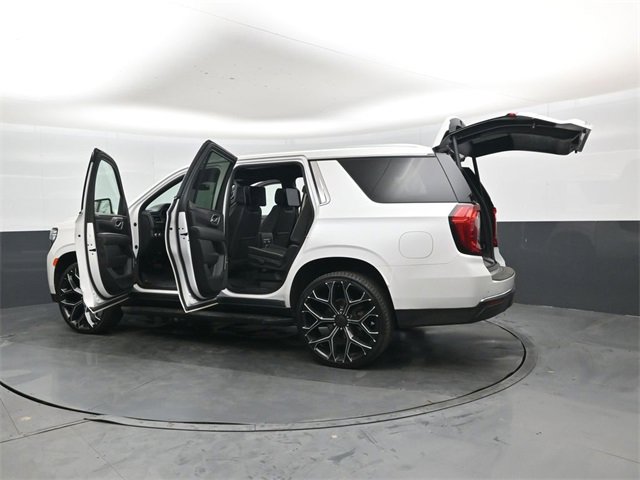 Used 2022 GMC Yukon SLT w/ SLT Luxury Package image 48
