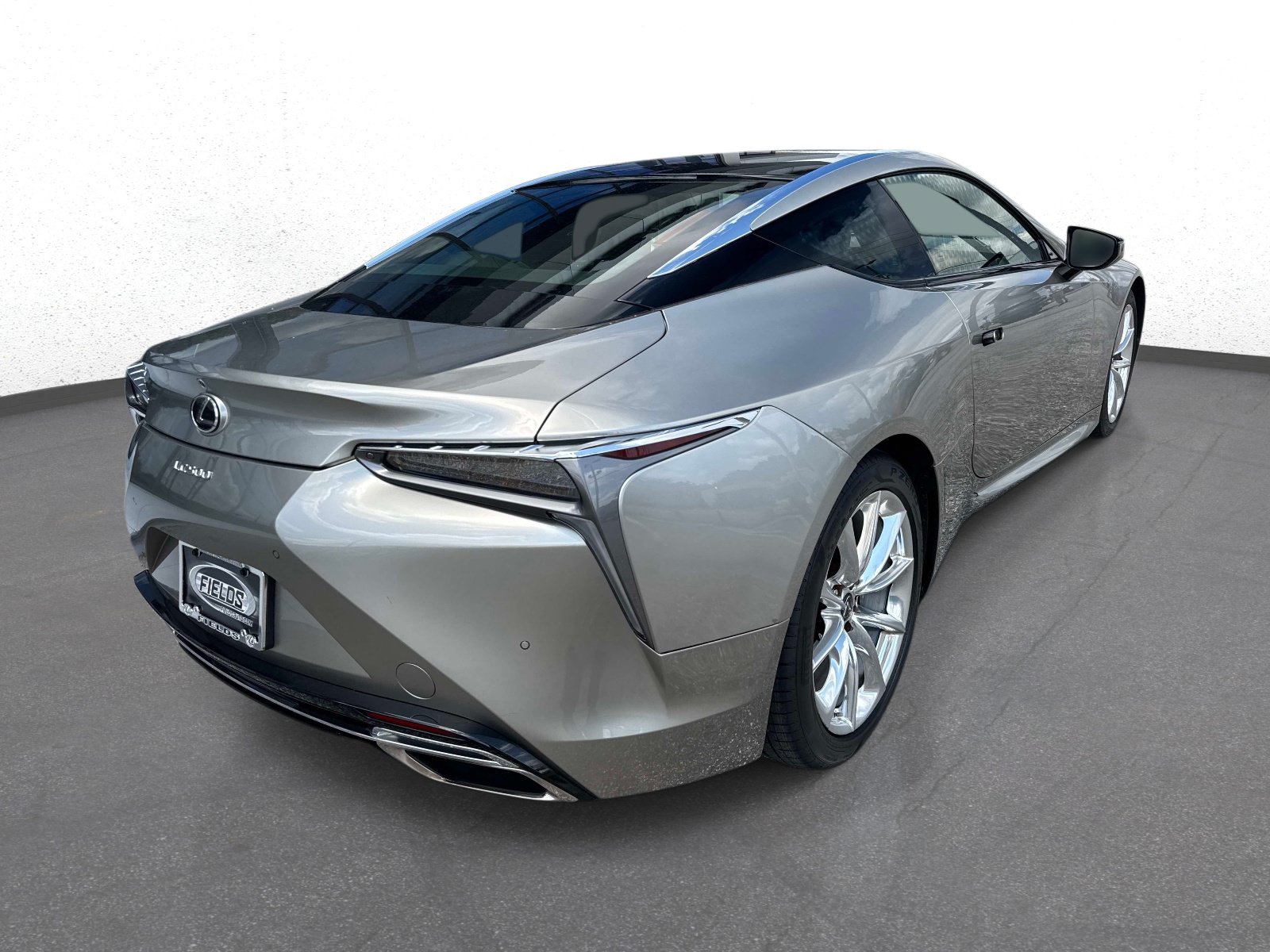 Used 2018 Lexus LC 500 Coupe w/ Touring Package RWD image 3