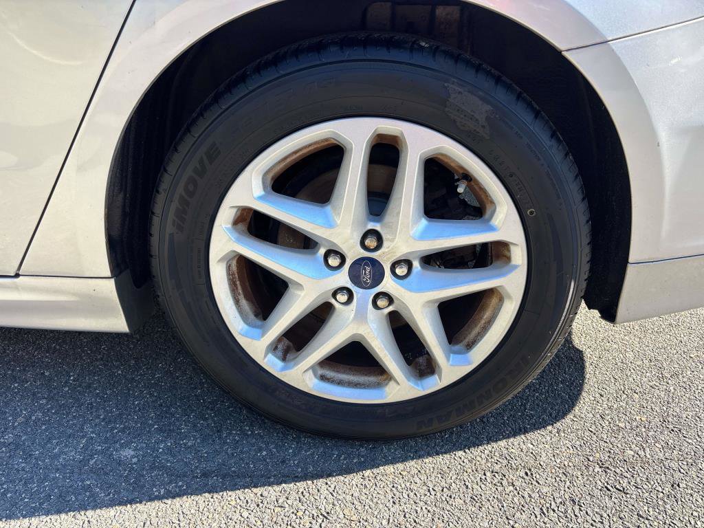 Used 2014 Ford Fusion SE image 30