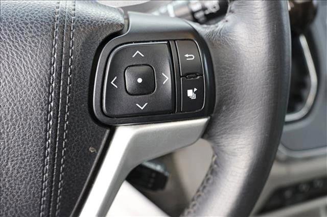 Used 2016 Toyota Sienna XLE w/ XLE Navigation Package image 16