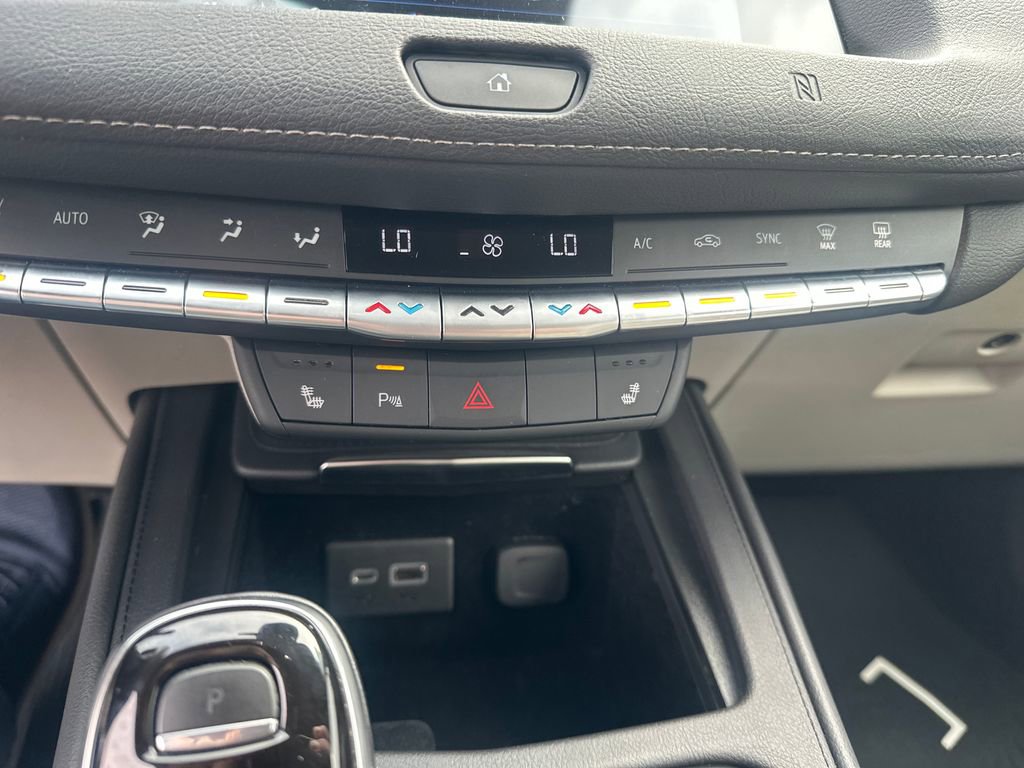 Used 2021 Cadillac XT4 Luxury image 18