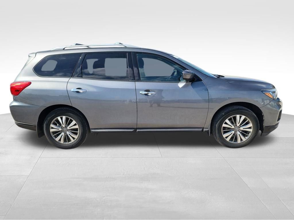Used 2020 Nissan Pathfinder S image 9