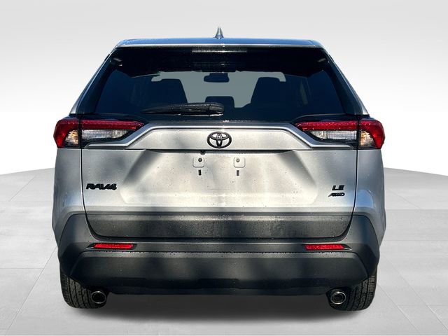 Certified 2024 Toyota RAV4 LE AWD/4WD image 5
