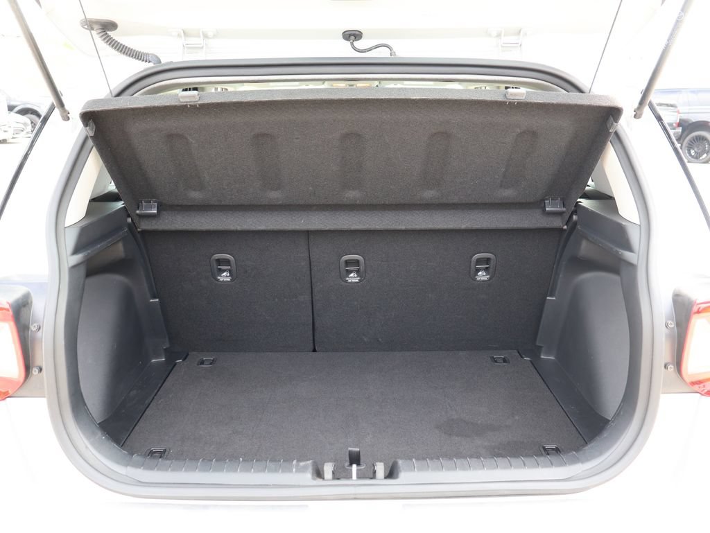 Used 2025 Hyundai Venue SEL FWD image 13