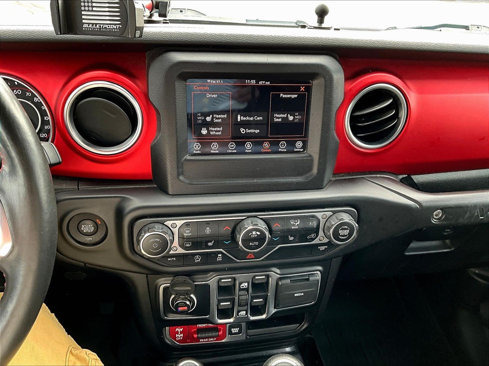 Used 2020 Jeep Wrangler Unlimited Rubicon w/ Cold Weather Group AWD/4WD image 15