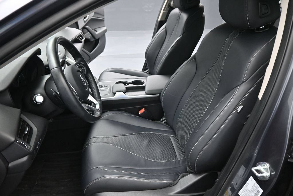 Used 2023 Acura TLX w/ Technology Package FWD image 9