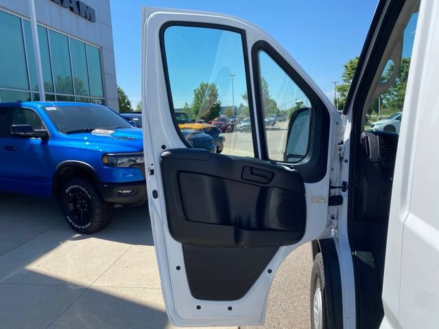 New 2026 RAM ProMaster 2500 w/ Convenience Group FWD image 9