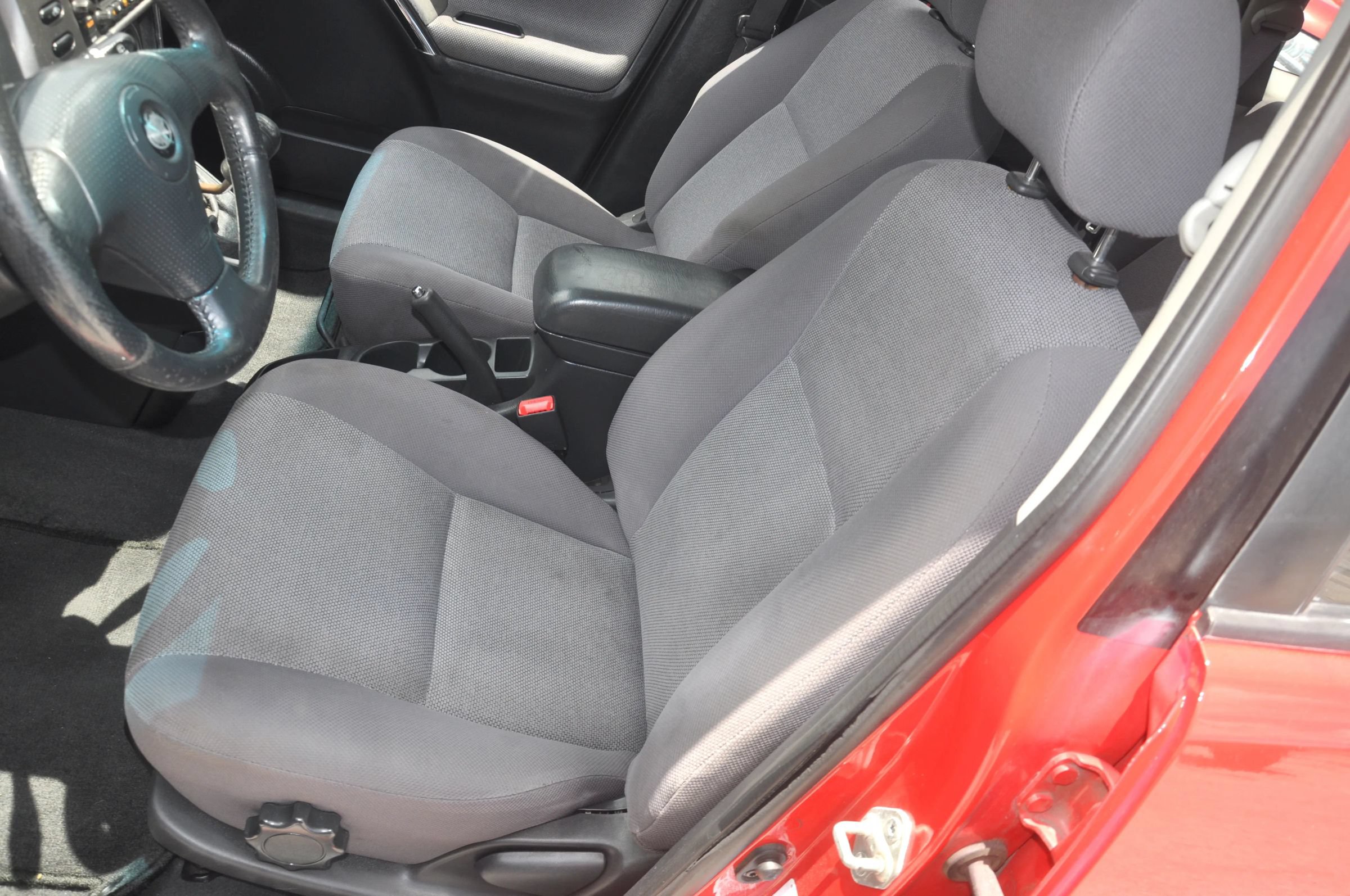 Used 2003 Toyota Matrix XR FWD image 33