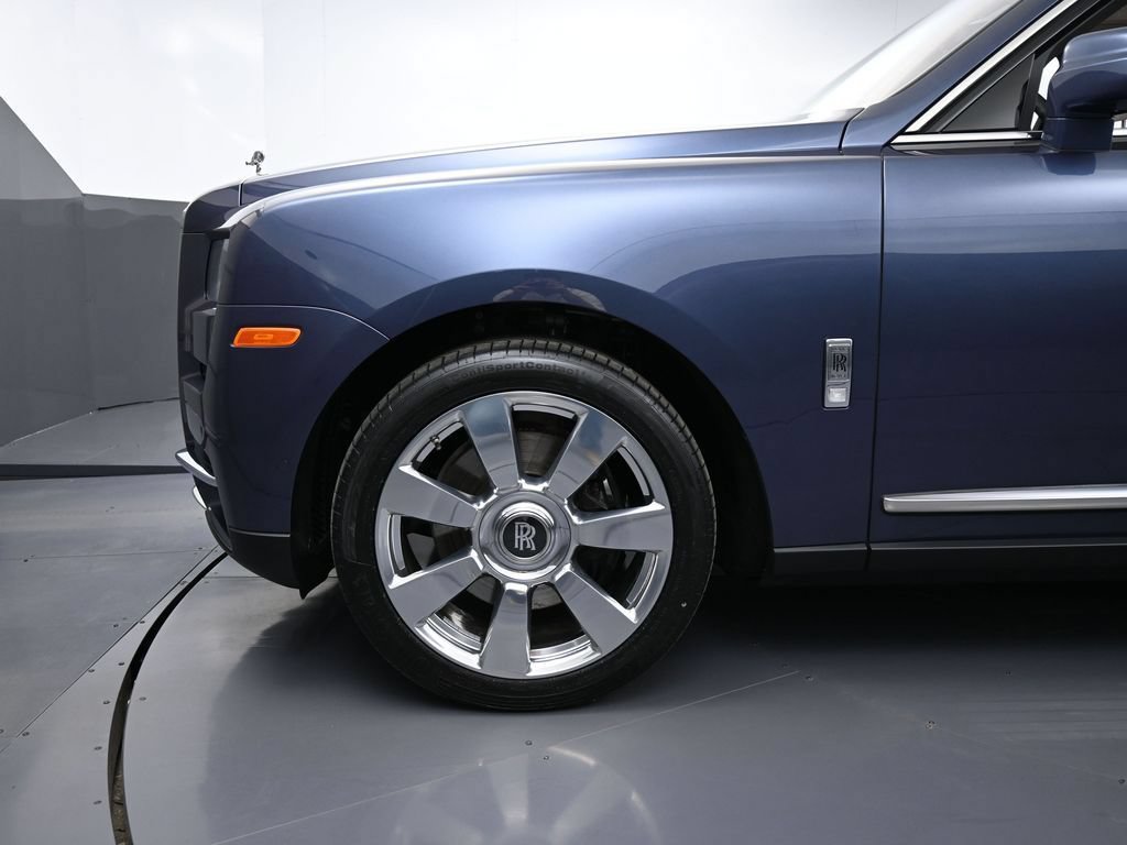 Certified 2024 Rolls-Royce Cullinan AWD/4WD image 12