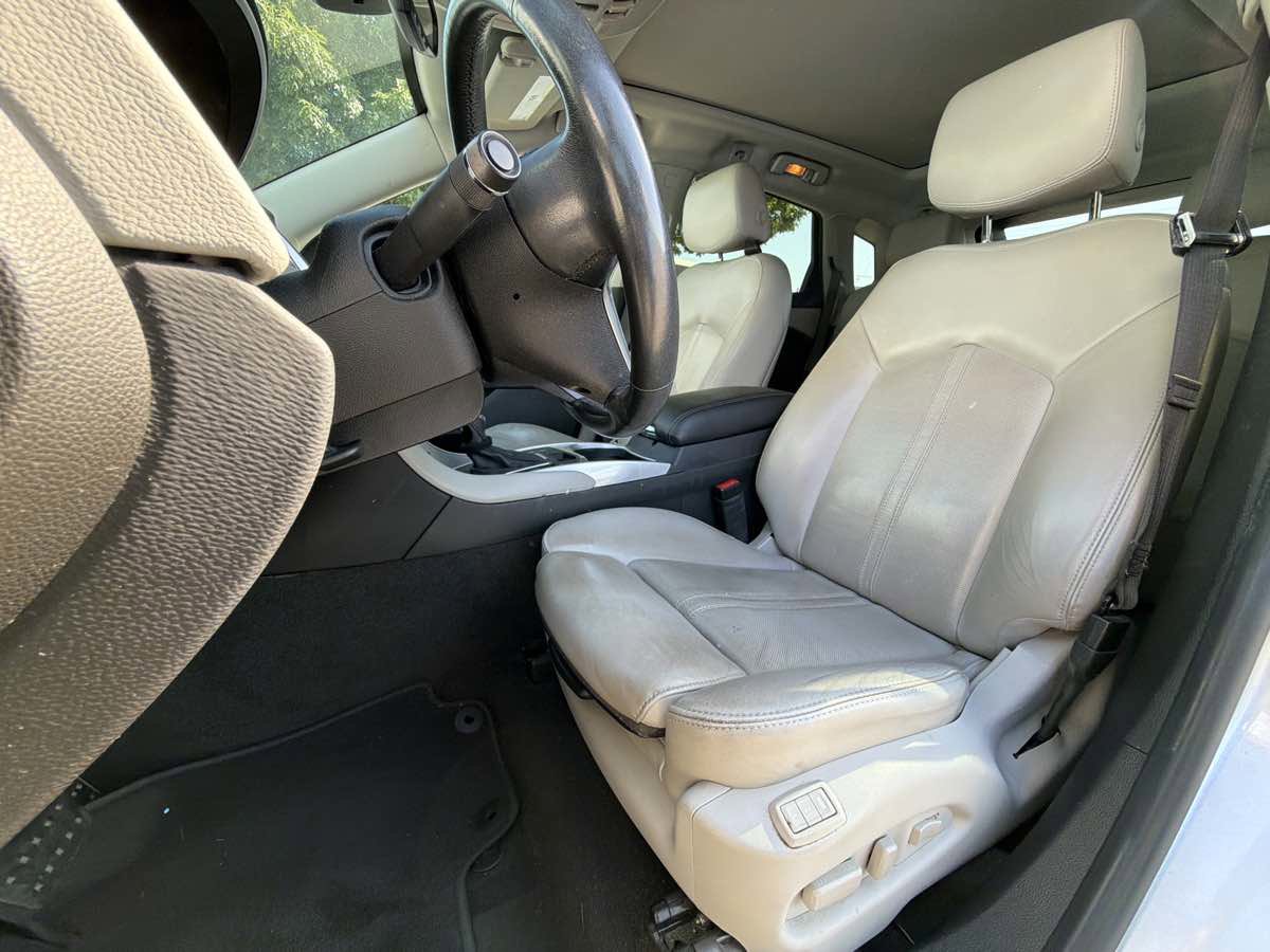 Used 2015 Cadillac SRX Performance w/ Driver Assist Package FWD image 6