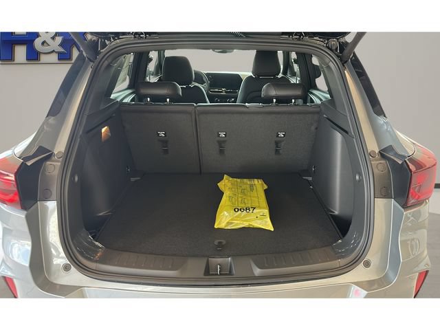 New 2026 Chevrolet TrailBlazer RS w/ Convenience Package AWD/4WD image 17