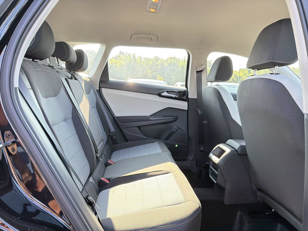 New 2026 Volkswagen Taos S FWD image 15