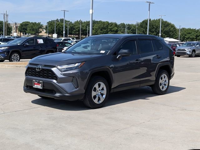 Used 2023 Toyota RAV4 LE AWD/4WD image 7