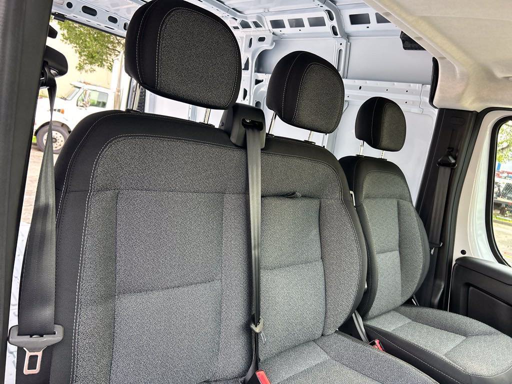 New 2024 RAM ProMaster 2500 w/ Upfitter's Prep Package FWD image 19