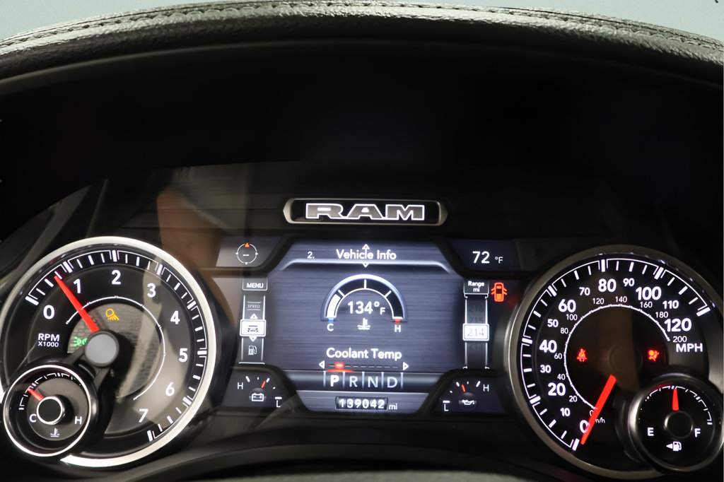 Used 2019 RAM 1500 Laramie AWD/4WD image 14