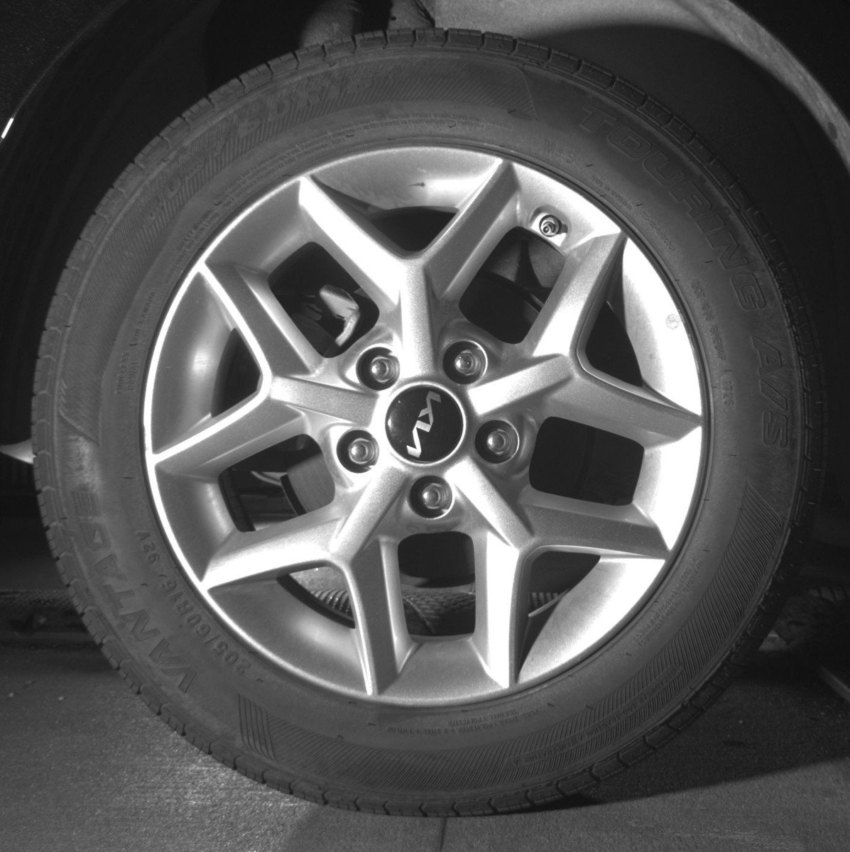 Used 2025 Kia Soul LX w/ LX Technology Package FWD image 15