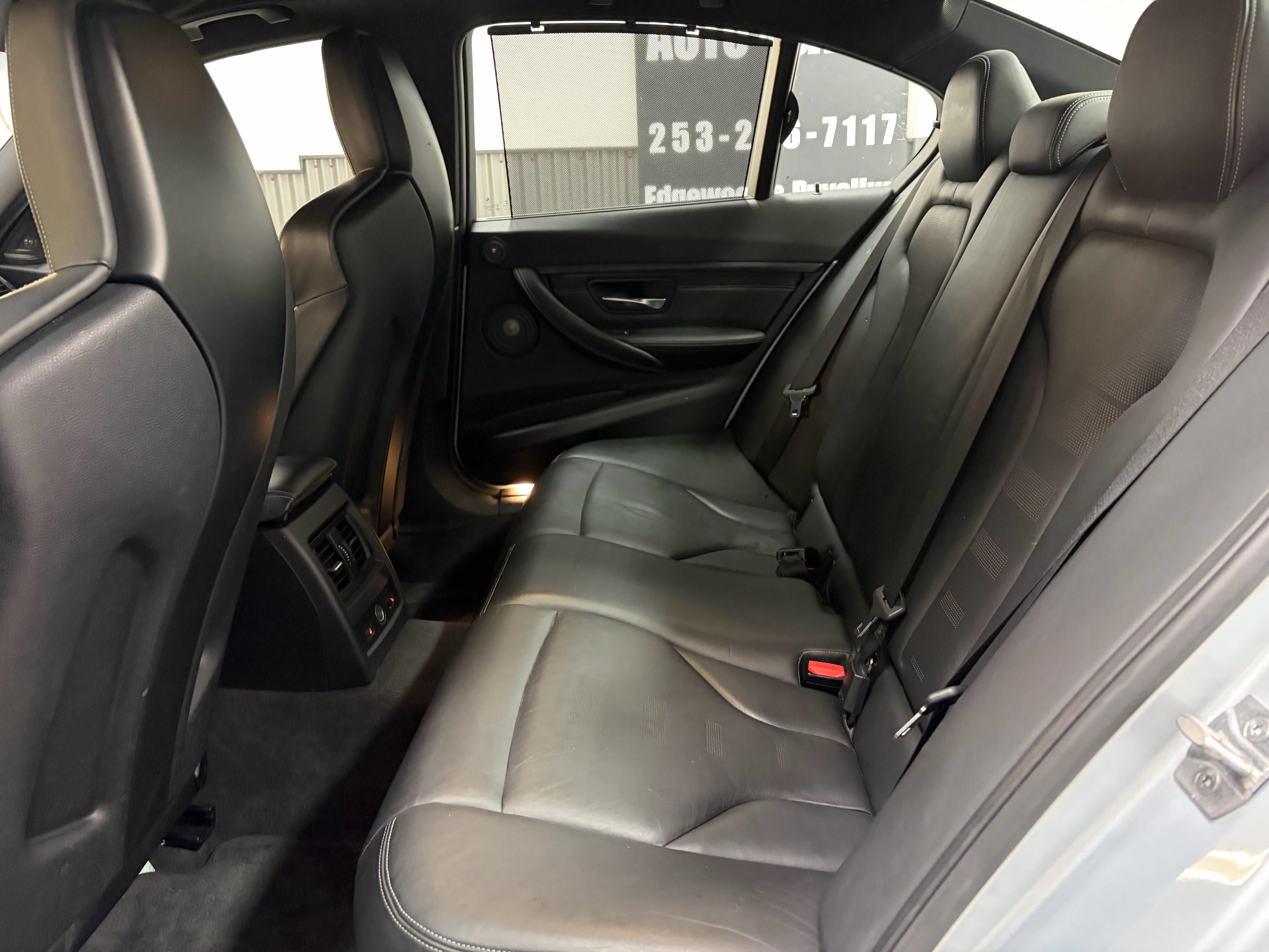Used 2015 BMW M3 RWD image 19