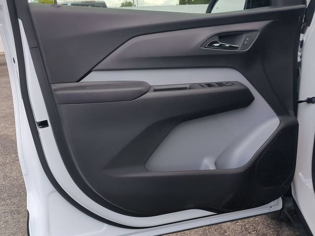 New 2027 Chevrolet Bolt LT w/ Comfort Package FWD image 22