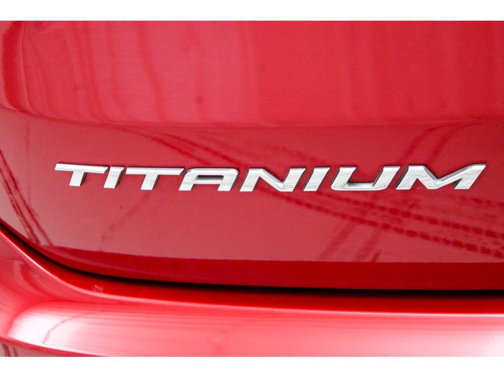 Used 2022 Ford Edge Titanium w/ Class II Trailer Tow Package image 53