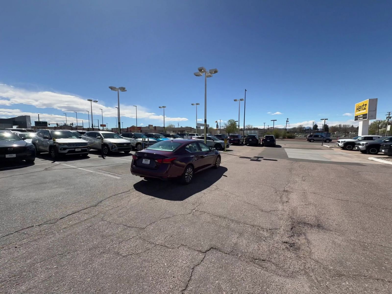 Used 2025 Nissan Altima 2.5 SV image 16