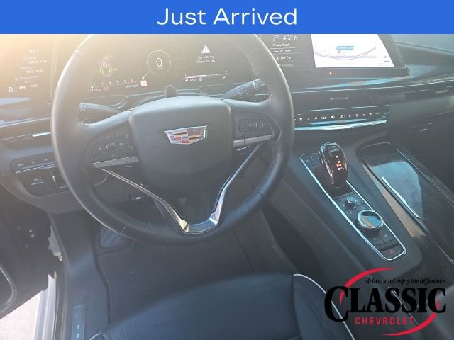 Used 2024 Cadillac Escalade Sport w/ LPO, ONYX Package image 22