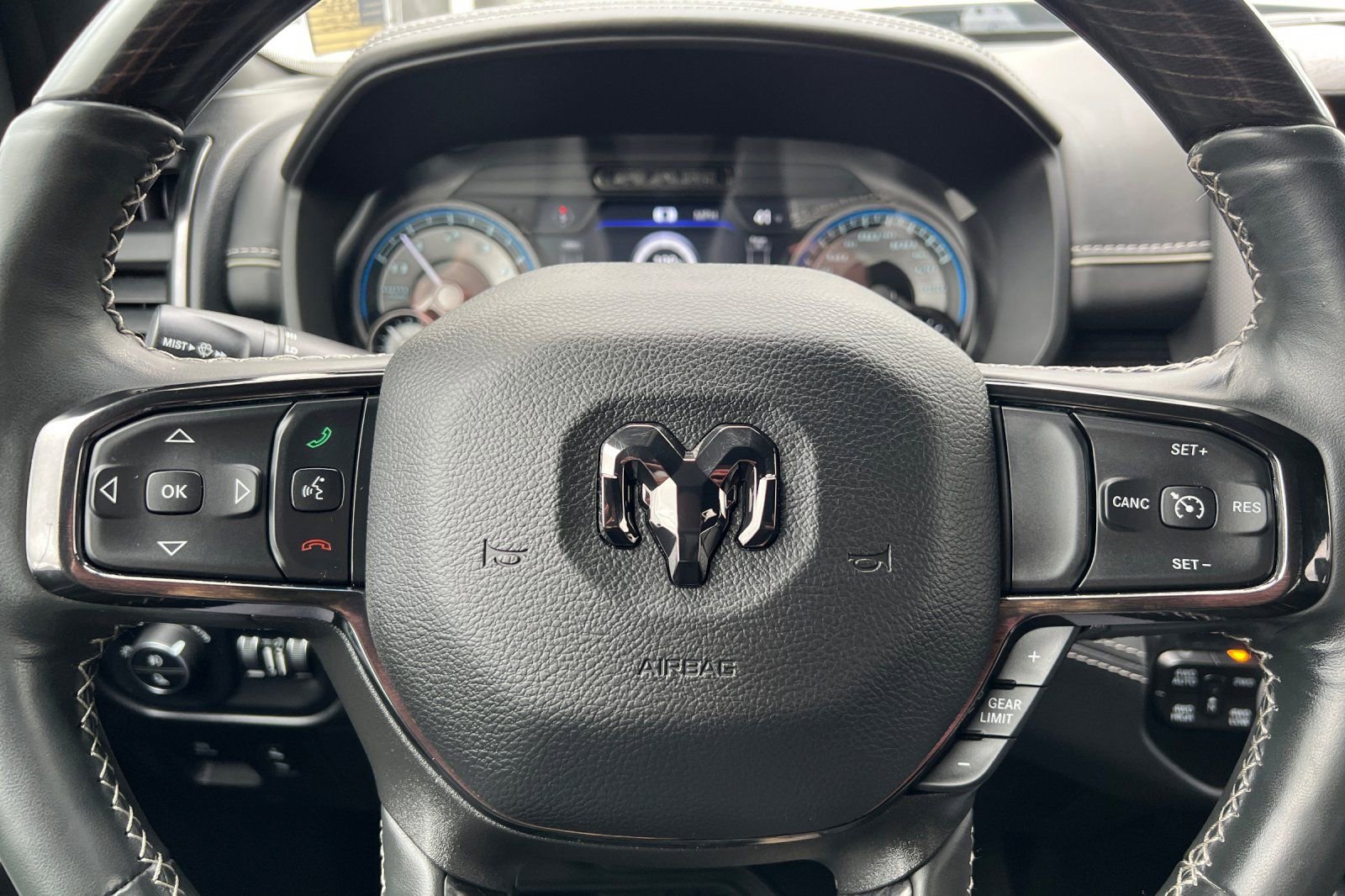 Used 2022 RAM 1500 Limited w/ Night Edition image 31