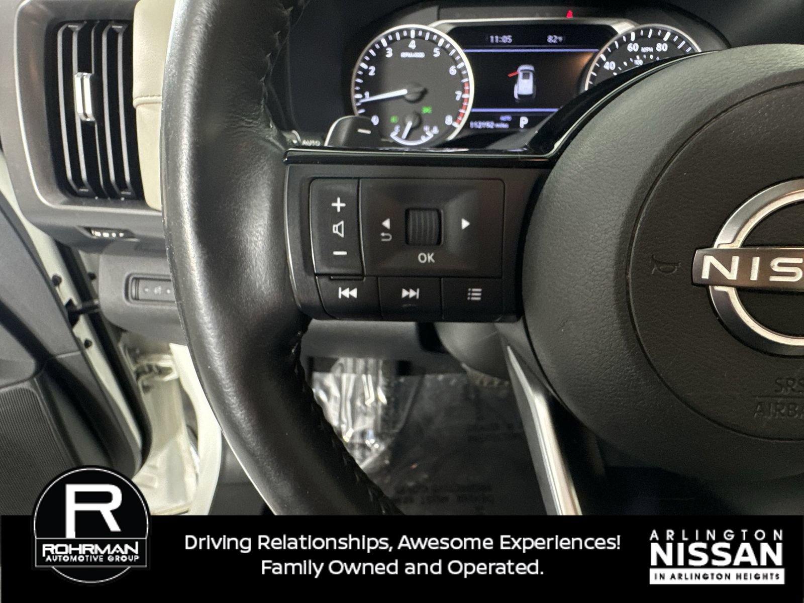 Used 2022 Nissan Pathfinder SL AWD/4WD image 14