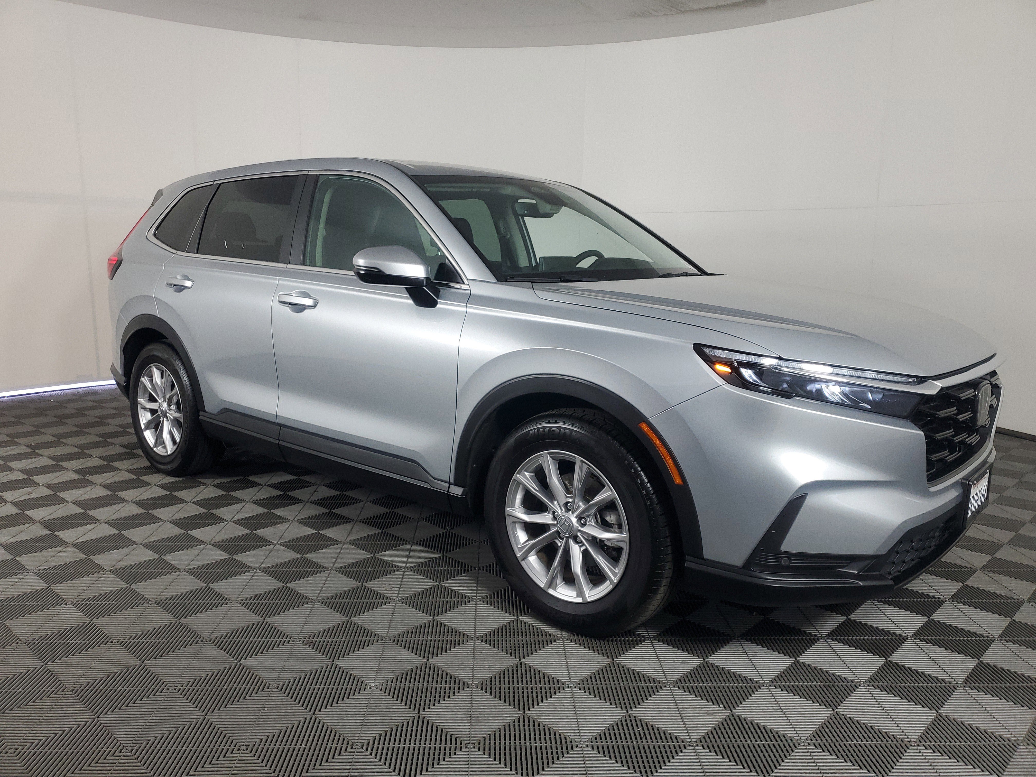 Certified 2025 Honda CR-V EX-L image 2