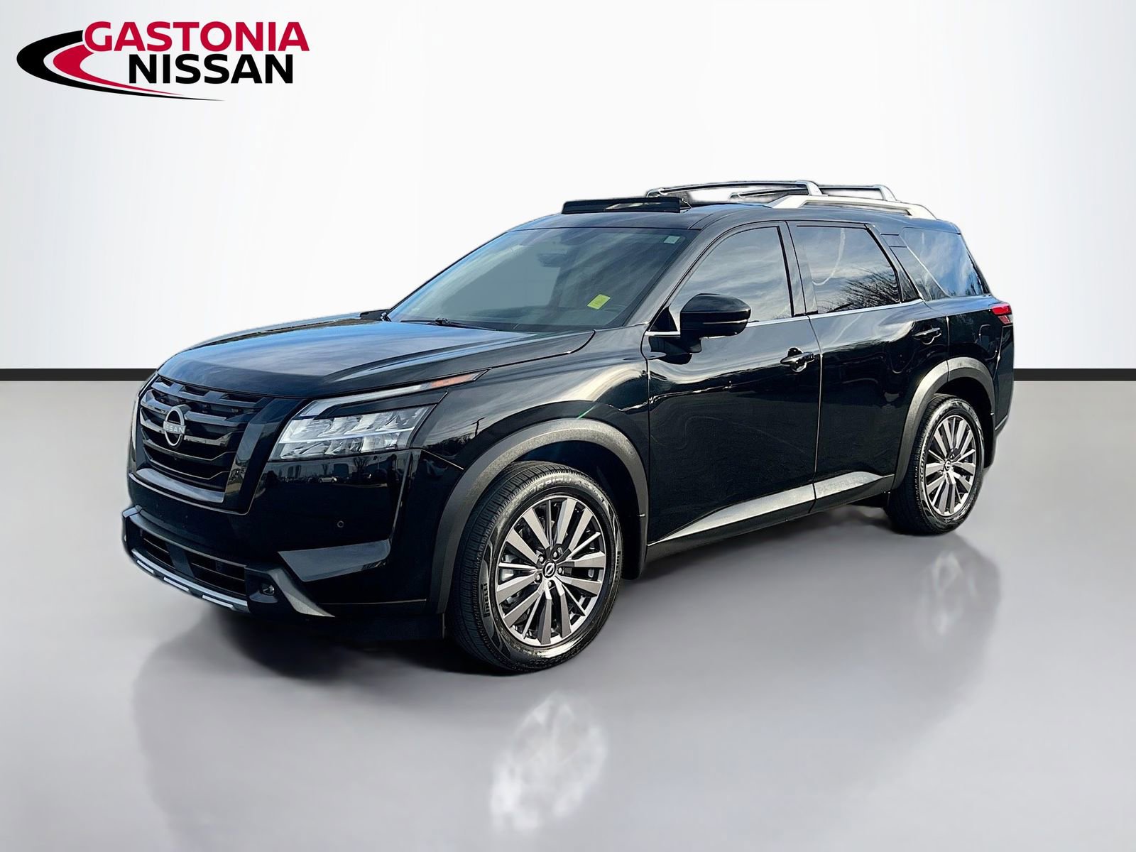 Used 2023 Nissan Pathfinder SL w/ SL Premium Package video 3