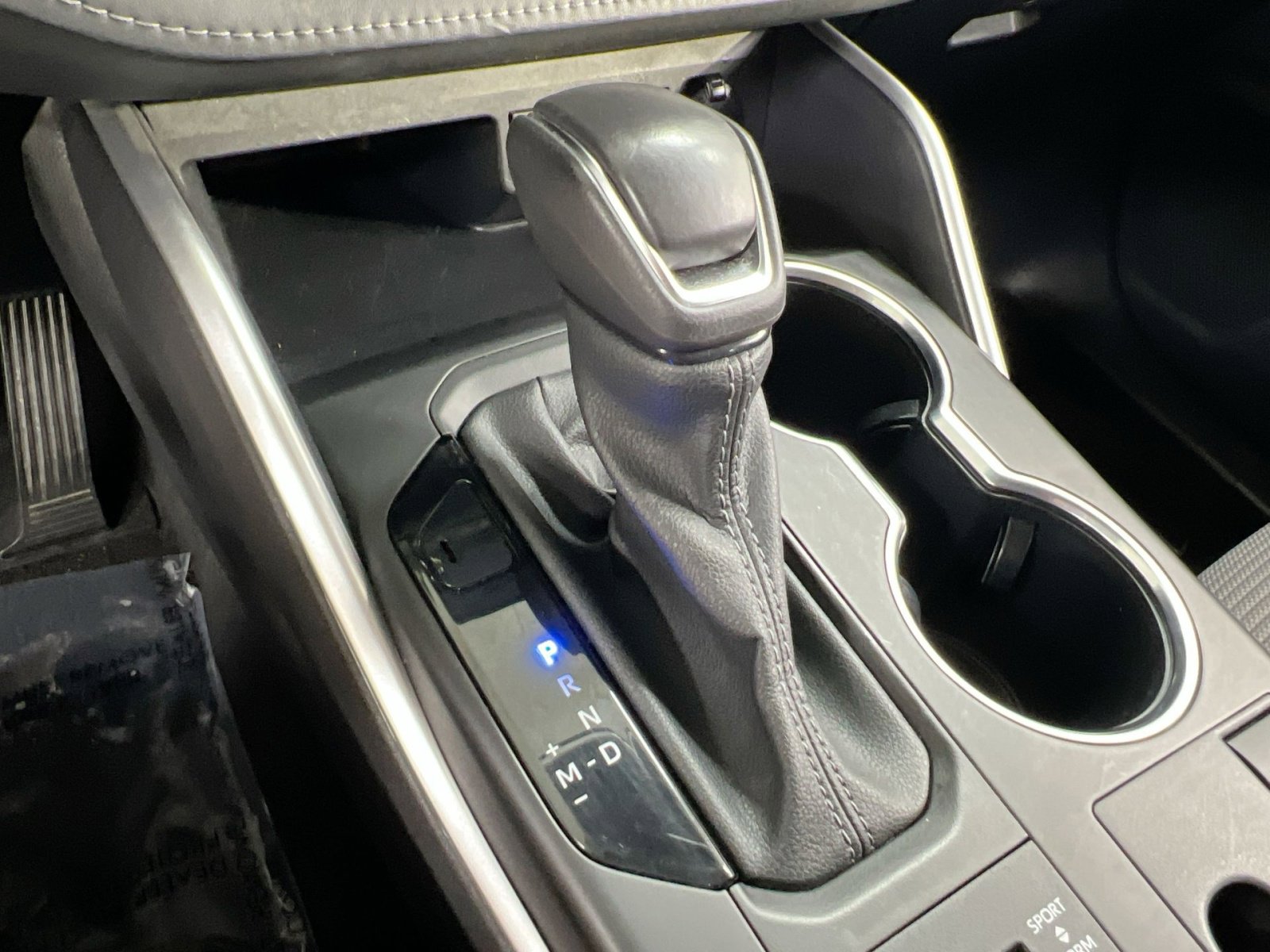 Used 2023 Toyota Highlander LE image 26