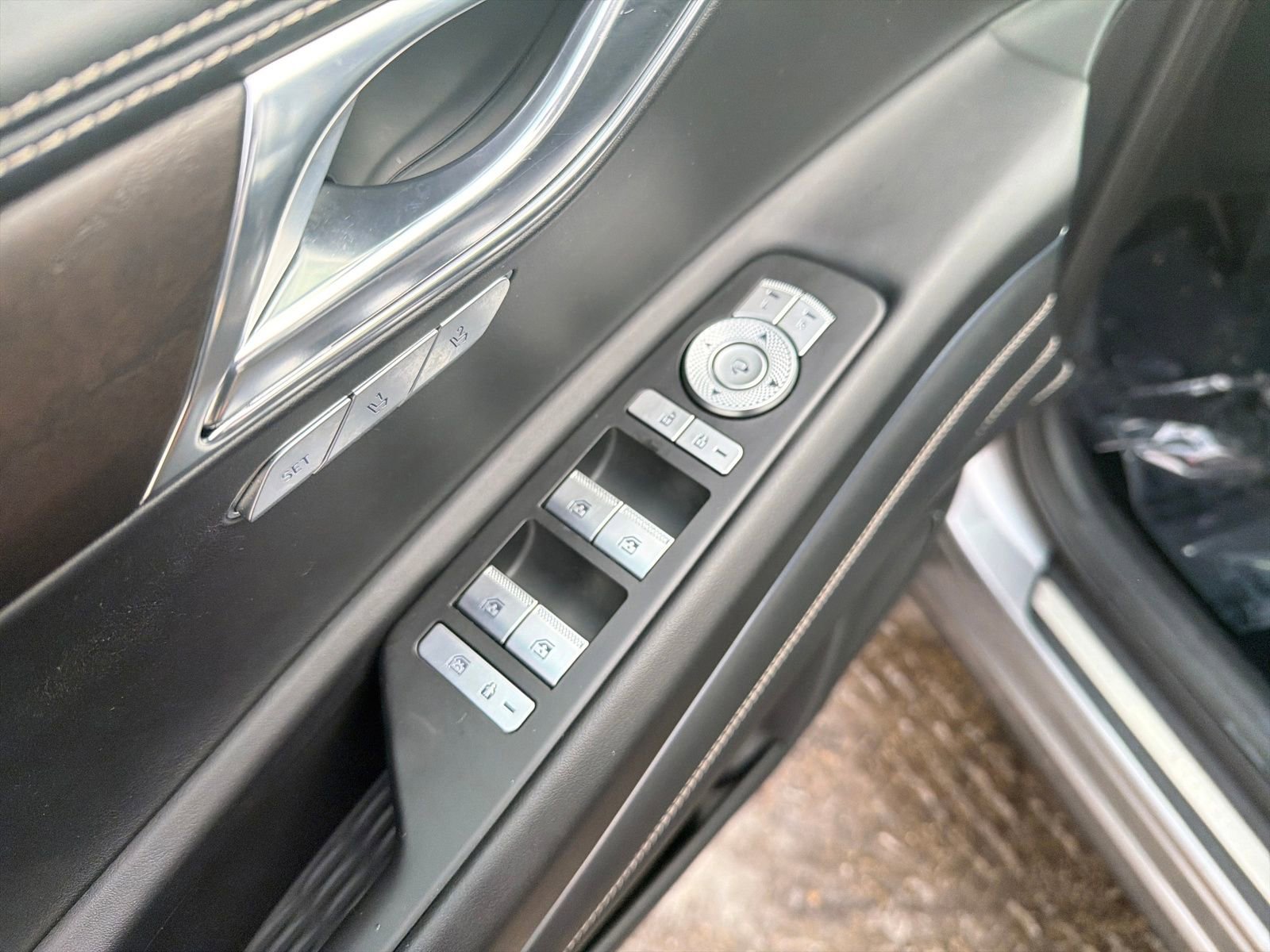 Used 2024 Genesis GV80 2.5T image 13