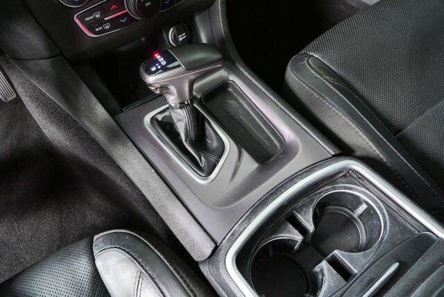 Used 2021 Dodge Charger SXT w/ Leather Interior Group RWD image 17