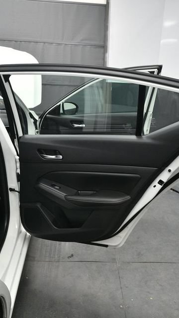 Used 2020 Nissan Altima 2.5 S FWD image 14