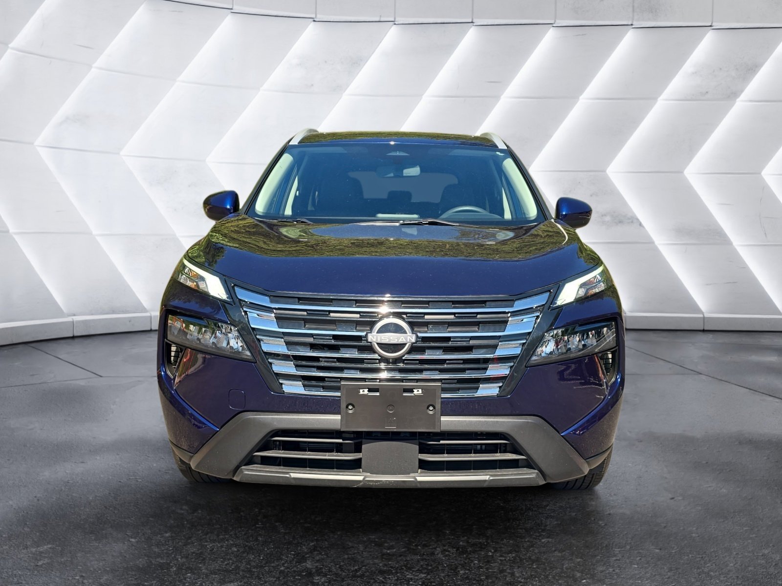 Used 2024 Nissan Rogue SV w/ SV Premium Package FWD image 8