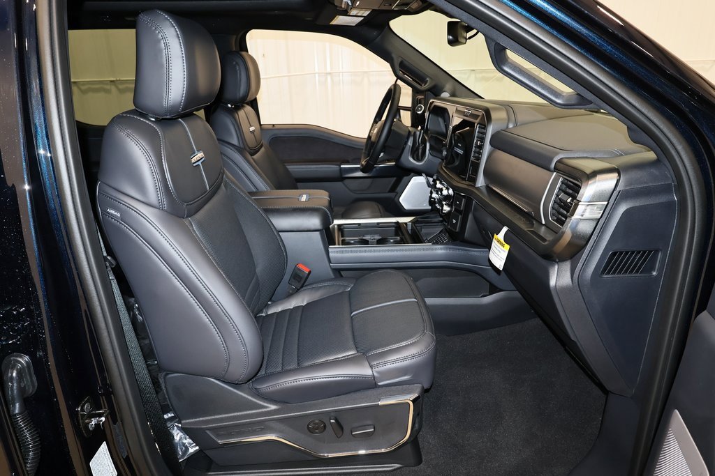 New 2025 Ford F350 Platinum w/ FX4 Off-Road Package image 17