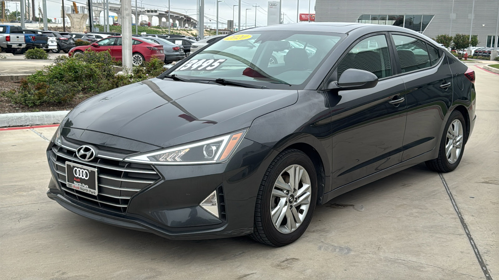 Used 2020 Hyundai Elantra Value Edition w/ Cargo Package (C1) FWD image 3