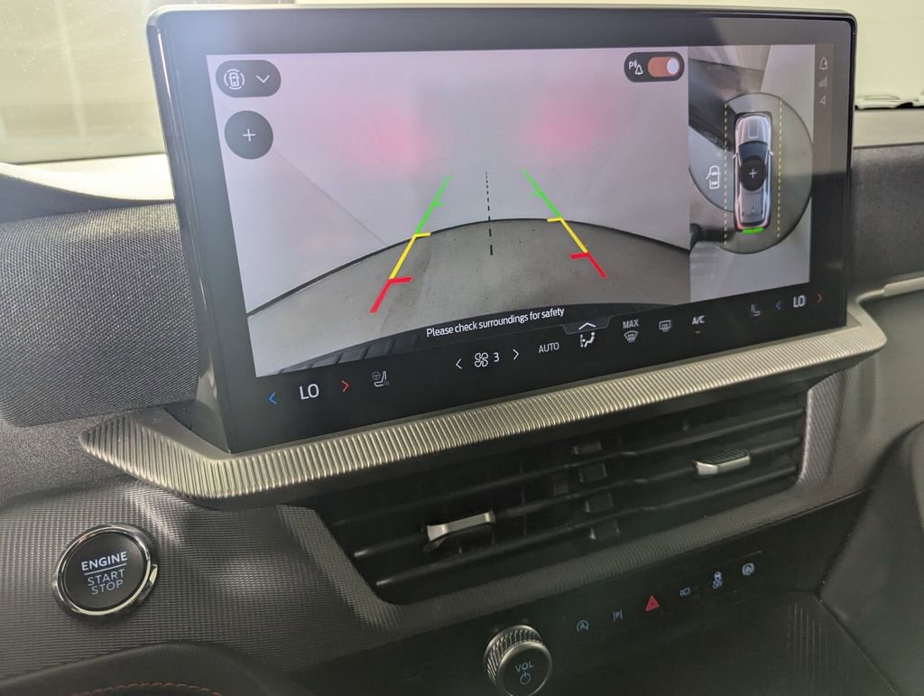 Used 2025 Ford Explorer ST-Line w/ ST-Line Street Pack image 26