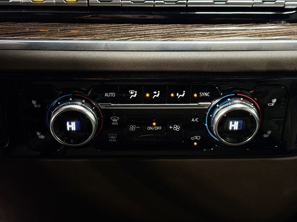 New 2026 GMC Sierra 1500 SLE w/ Preferred Package image 16