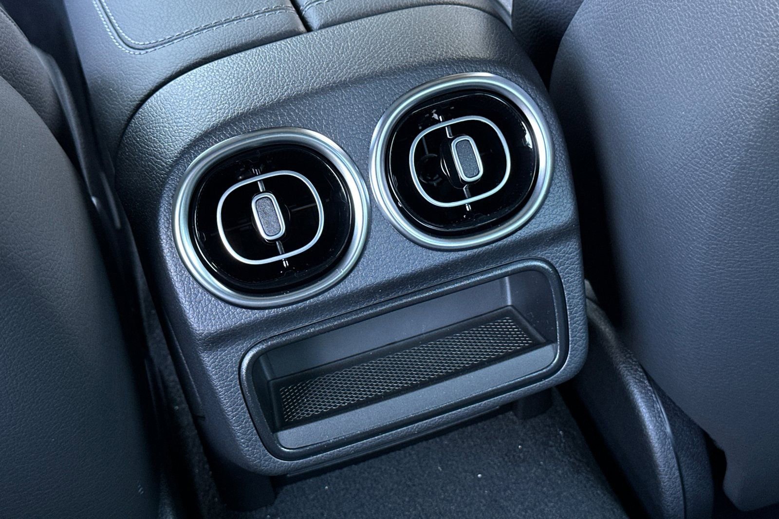 New 2025 Mercedes-Benz C 300 4MATIC Sedan image 23