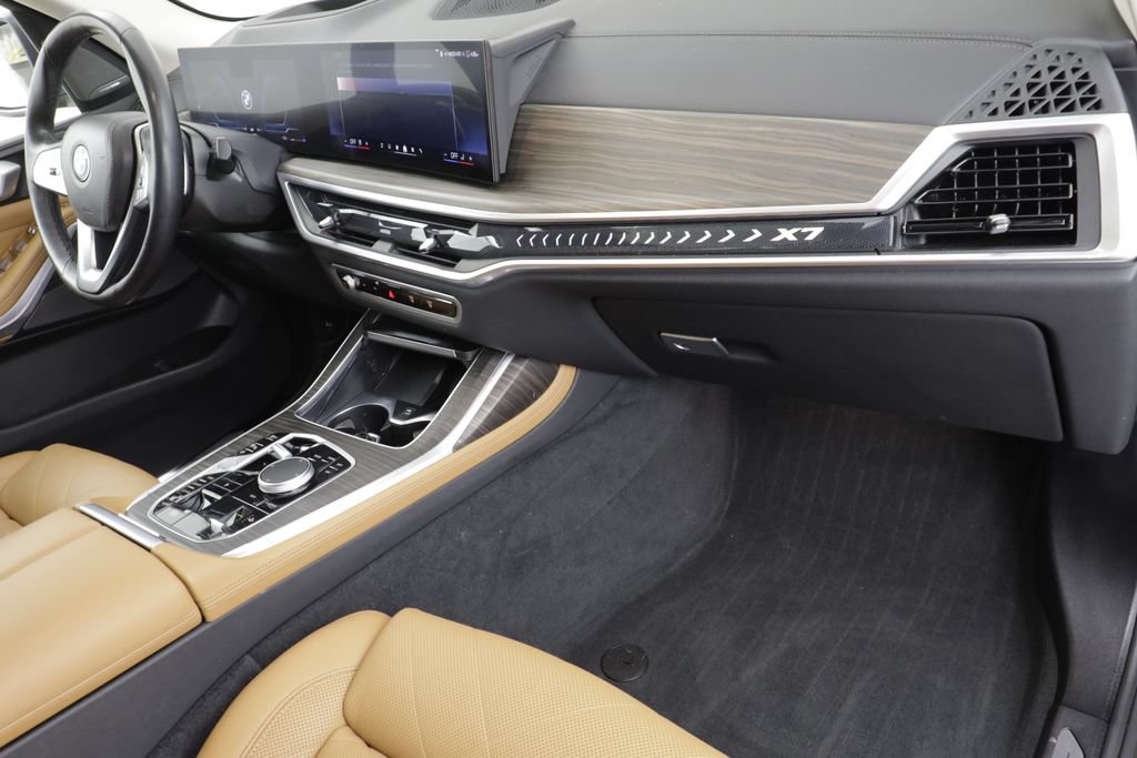 Certified 2024 BMW X7 xDrive40i w/ Premium Package AWD/4WD image 22