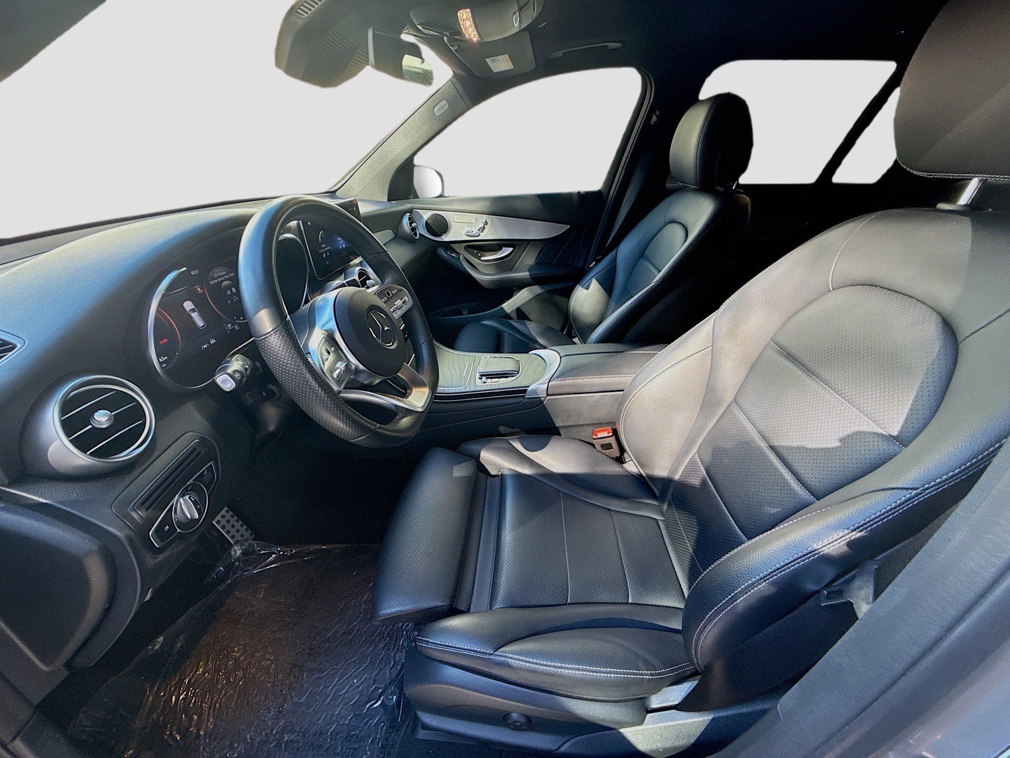 Used 2022 Mercedes-Benz GLC 300 w/ AMG Line image 18