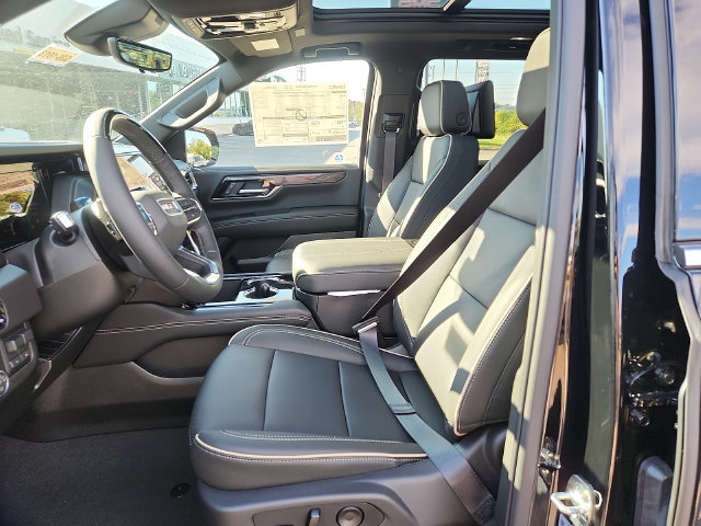 New 2026 GMC Yukon XL Elevation w/ Elevation Premium Package AWD/4WD image 9
