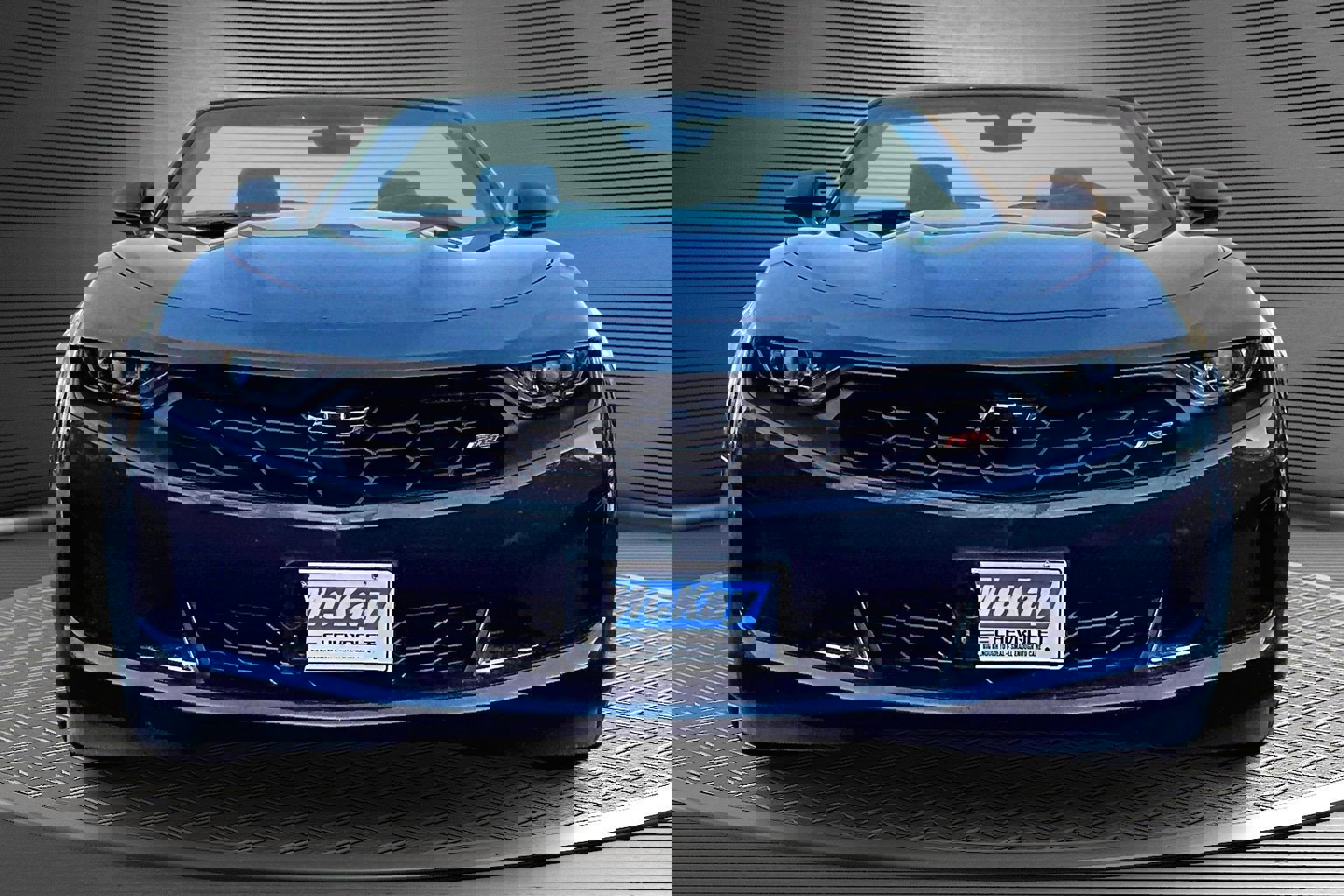 Used 2023 Chevrolet Camaro LT w/ RS Package image 2