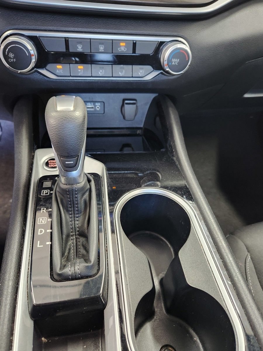 Used 2024 Nissan Altima 2.5 SV FWD image 15