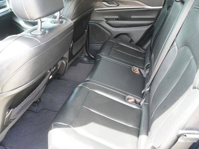 Certified 2024 Jeep Grand Cherokee Limited w/ Black Appearance Package RWD image 12
